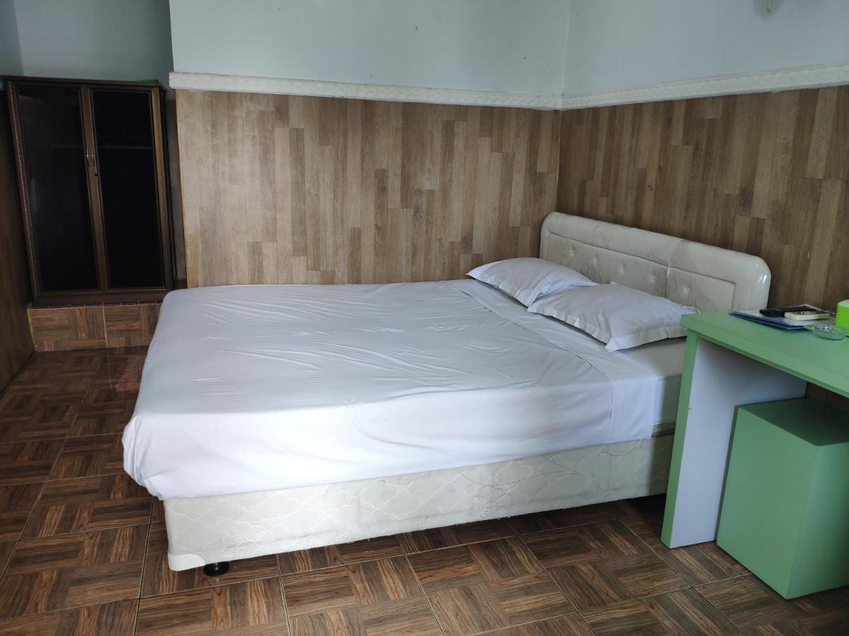 Hotel Boegenviel Syariah Lamongan Exteriér fotografie